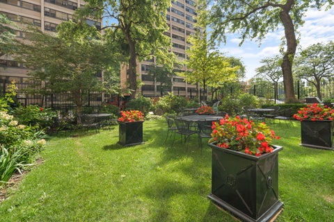 Tiny photo for 5000 S East End Avenue #2A, Chicago, IL 60615 (MLS # 12734841)