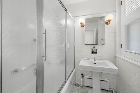 Tiny photo for 5000 S East End Avenue #2A, Chicago, IL 60615 (MLS # 12734841)