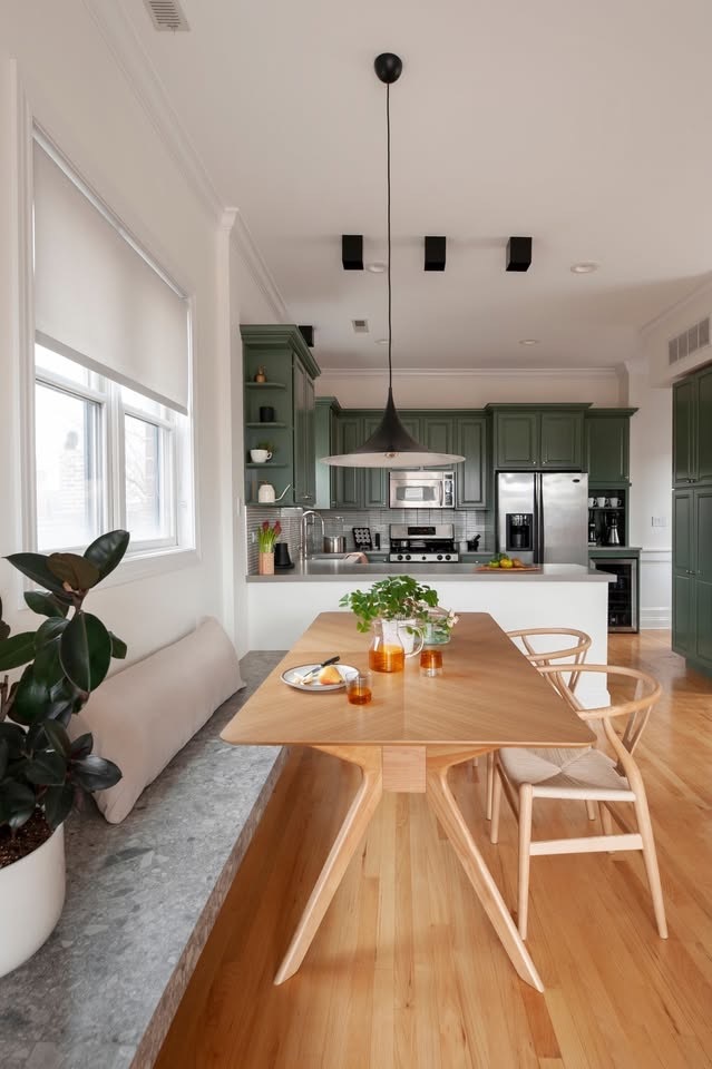 1930 N HALSTED Street 3