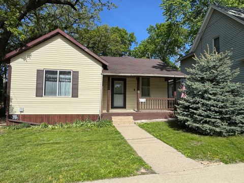 Photo of 512 Highland Avenue, Dixon, IL 61021 (MLS # 12646980)