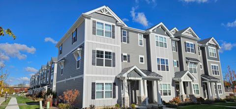 Photo of 2227 Glacier Street, Mundelein, IL 60060 (MLS # 12602146)