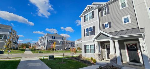 Tiny photo for 2227 Glacier Street, Mundelein, IL 60060 (MLS # 12602146)