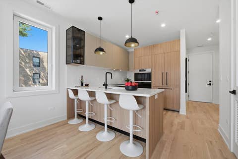 Tiny photo for 5428 N Winthrop Avenue #203, Chicago, IL 60640 (MLS # 12721421)