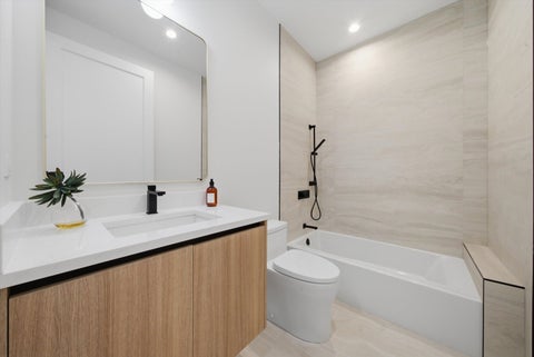 Tiny photo for 5428 N Winthrop Avenue #203, Chicago, IL 60640 (MLS # 12721421)