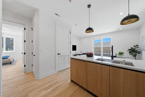 Tiny photo for 5428 N Winthrop Avenue #203, Chicago, IL 60640 (MLS # 12721421)