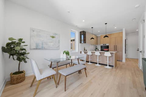 Tiny photo for 5428 N Winthrop Avenue #203, Chicago, IL 60640 (MLS # 12721421)