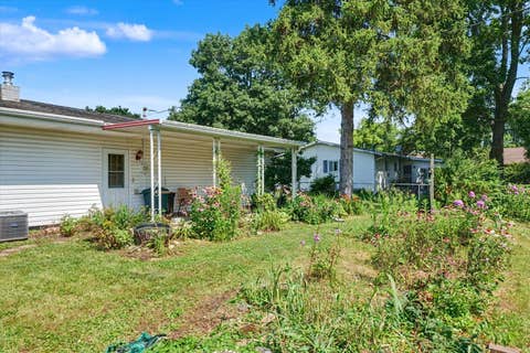 Tiny photo for 414 S Seymour Street, Oakwood, IL 61858 (MLS # 12696069)