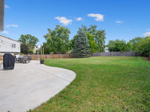Tiny photo for 2011 Lancaster Lane, Wheaton, IL 60189 (MLS # 12471923)