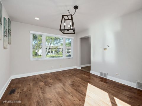 Tiny photo for 2011 Lancaster Lane, Wheaton, IL 60189 (MLS # 12471923)