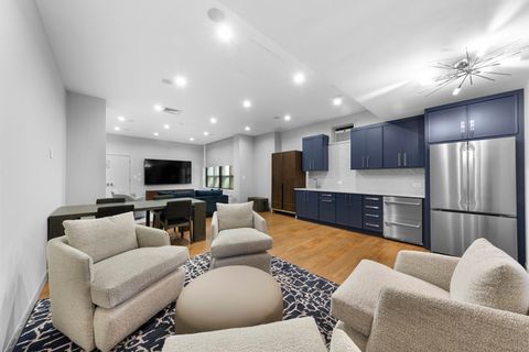 Tiny photo for 6157 N Sheridan Road #9J, Chicago, IL 60660 (MLS # 12565053)