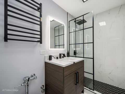 Tiny photo for 6157 N Sheridan Road #9J, Chicago, IL 60660 (MLS # 12565053)