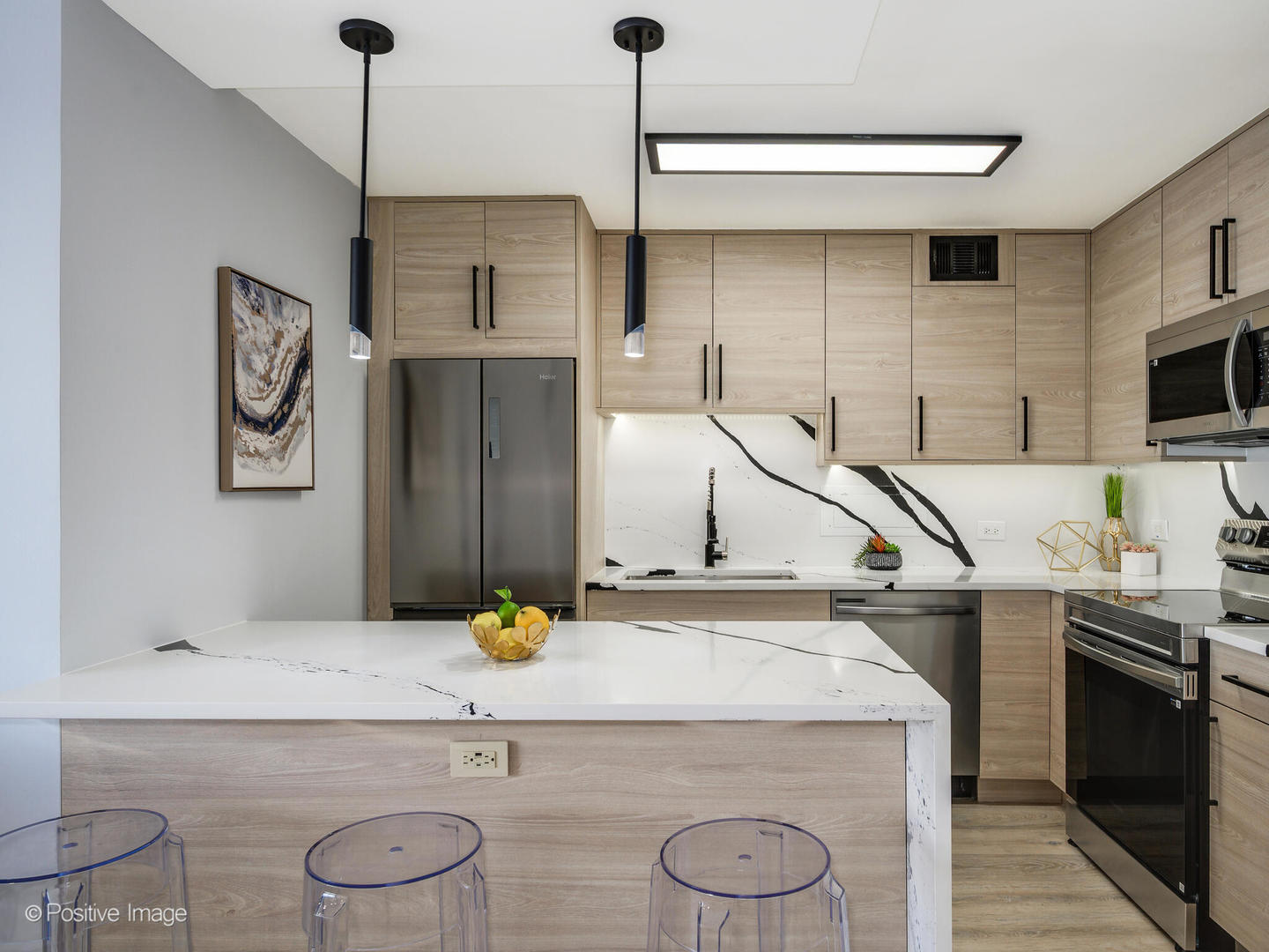 6157 N Sheridan Road 9J