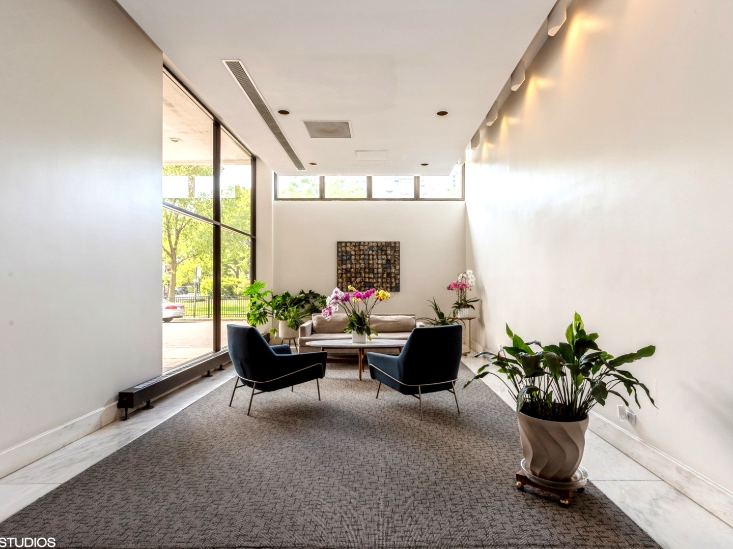 6171 N SHERIDAN Road 2809