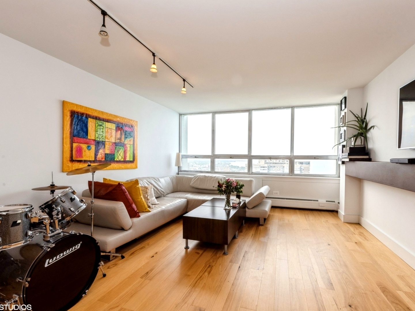 6171 N SHERIDAN Road 2809