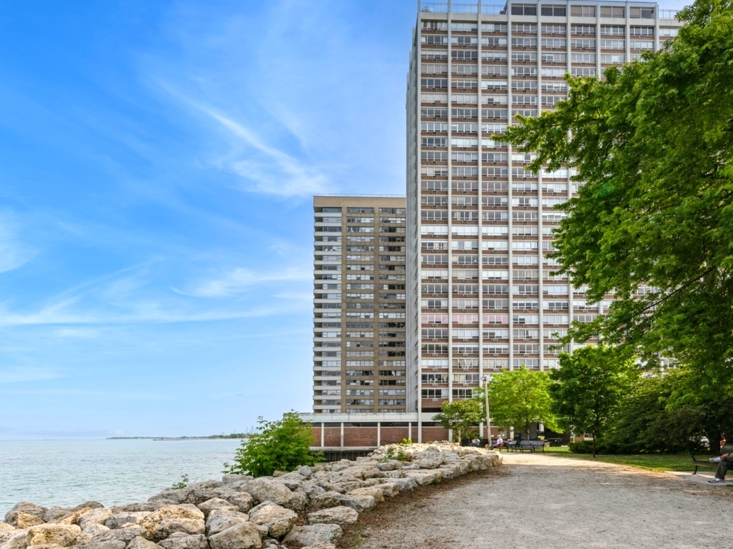 6171 N SHERIDAN Road 2809