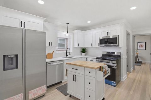 Tiny photo for 5254 S Melvina Avenue, Chicago, IL 60638 (MLS # 12572374)