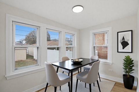 Tiny photo for 5254 S Melvina Avenue, Chicago, IL 60638 (MLS # 12572374)