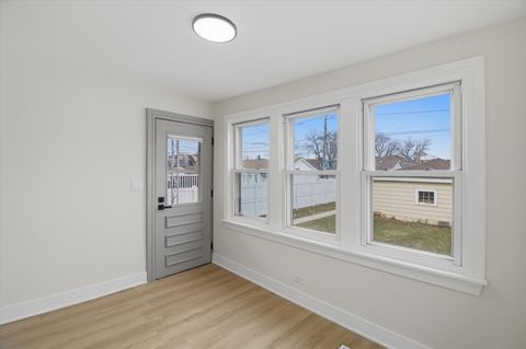 Tiny photo for 5254 S Melvina Avenue, Chicago, IL 60638 (MLS # 12572374)