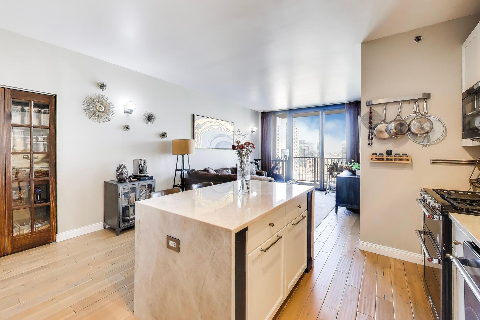 210 S Desplaines Street 2007