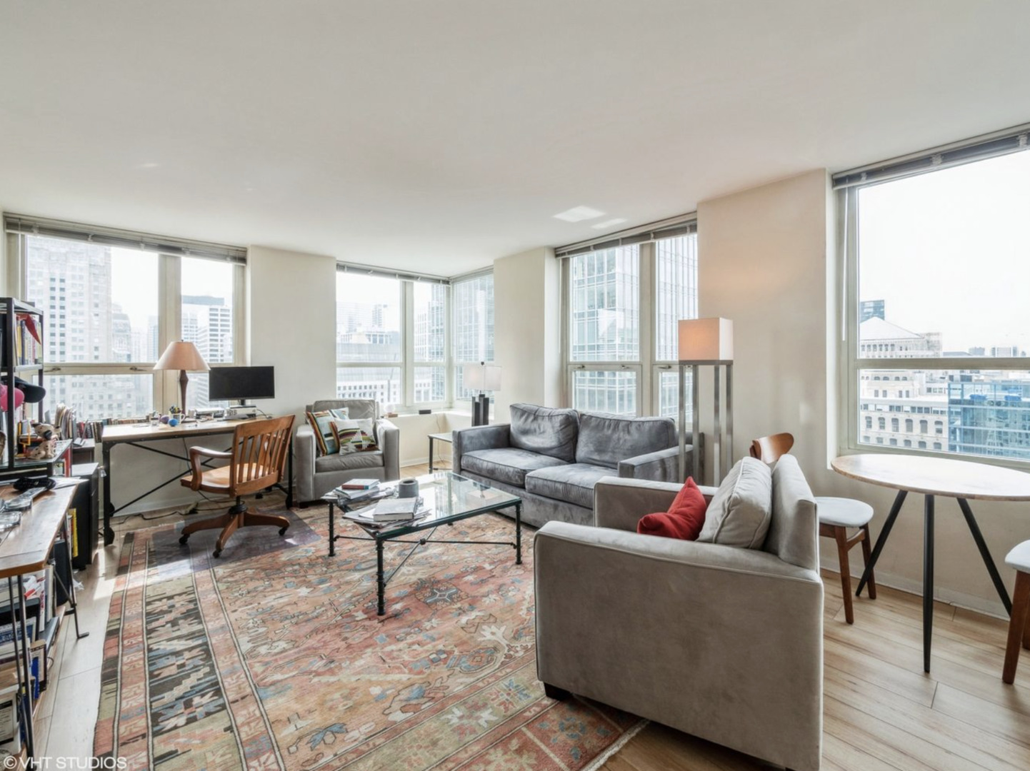 345 N La Salle Drive 3406