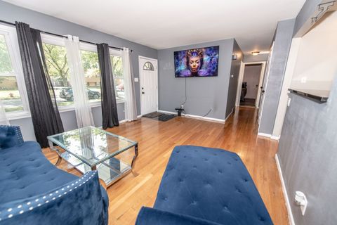 Tiny photo for 3048 189th Street, Lansing, IL 60438 (MLS # 12488995)