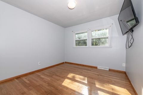 Tiny photo for 3048 189th Street, Lansing, IL 60438 (MLS # 12488995)
