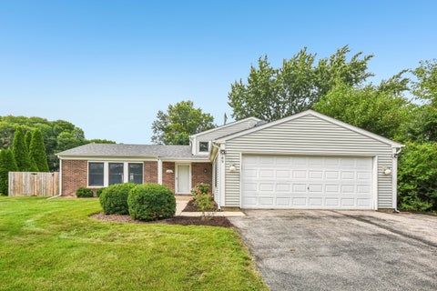 Photo of 89 Foxcroft Road, Naperville, IL 60565 (MLS # 12769253)