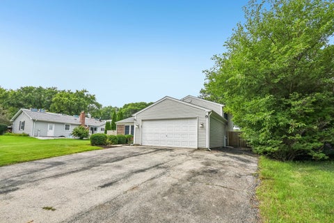 Tiny photo for 89 Foxcroft Road, Naperville, IL 60565 (MLS # 12769253)