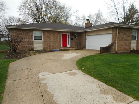 2011 Brentwood Lane E, Wheaton, IL 60189 - #: 12612287