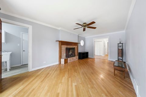 Tiny photo for 2011 Brentwood Lane E, Wheaton, IL 60189 (MLS # 12612287)