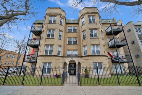 2256 W Arthur Avenue 2 Chicago IL 60645