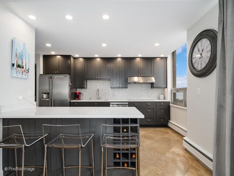 Tiny photo for 1000 N LAKE SHORE Plaza #39C, Chicago, IL 60611 (MLS # 12621256)