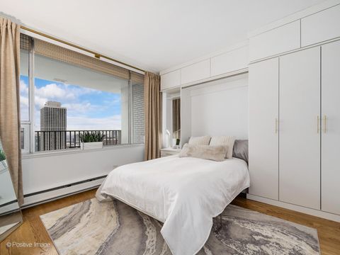 Tiny photo for 1000 N LAKE SHORE Plaza #39C, Chicago, IL 60611 (MLS # 12621256)