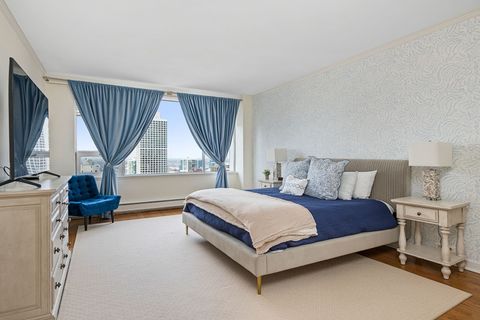 Tiny photo for 1000 N LAKE SHORE Plaza #39C, Chicago, IL 60611 (MLS # 12621256)