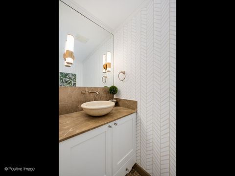 Tiny photo for 1000 N LAKE SHORE Plaza #39C, Chicago, IL 60611 (MLS # 12621256)