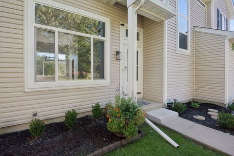 Tiny photo for 36253 N Bridlewood Avenue, Gurnee, IL 60031 (MLS # 12759007)