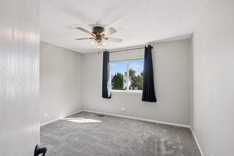 Tiny photo for 36253 N Bridlewood Avenue, Gurnee, IL 60031 (MLS # 12759007)