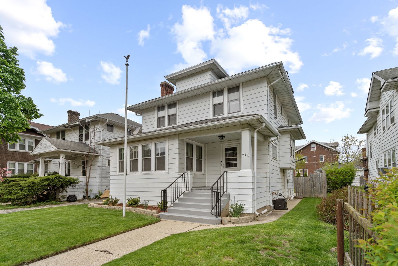 Properties 3 416 Hull Court