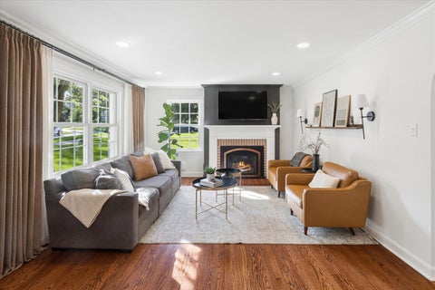Tiny photo for 380 OAK Street, Glen Ellyn, IL 60137 (MLS # 12764958)