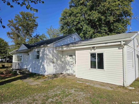 Tiny photo for 233 N US Hwy 45, Cisne, IL 62823 (MLS # EB460155)