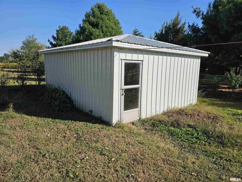 Tiny photo for 233 N US Hwy 45, Cisne, IL 62823 (MLS # EB460155)