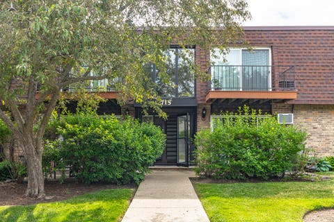Tiny photo for 715 Grove Drive #206, Buffalo Grove, IL 60089 (MLS # 12659362)