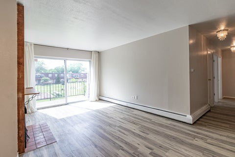 Tiny photo for 715 Grove Drive #206, Buffalo Grove, IL 60089 (MLS # 12659362)
