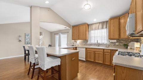 Tiny photo for 2727 Acorn Court, West Dundee, IL 60118 (MLS # 12589350)