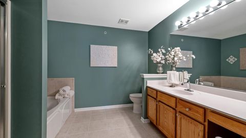 Tiny photo for 2727 Acorn Court, West Dundee, IL 60118 (MLS # 12589350)