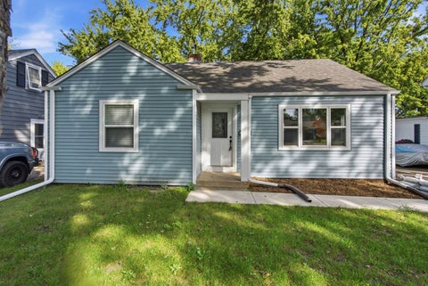 Photo of 236 Ingleside Avenue, Aurora, IL 60506 (MLS # 12759480)