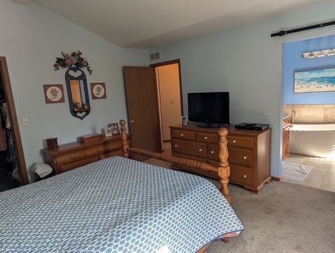 Tiny photo for 1471 Knotty Pine Drive, Elgin, IL 60123 (MLS # 12633656)