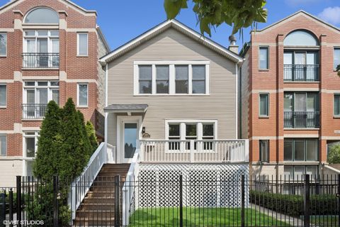 Photo of 3025 N Racine Avenue, Chicago, IL 60657 (MLS # 12486863)