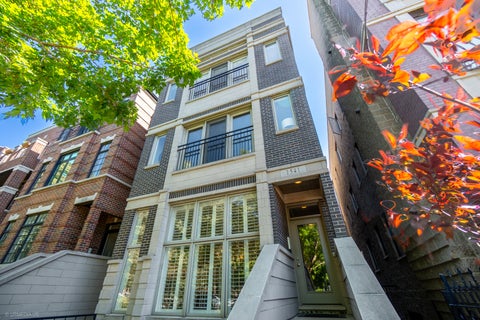 Photo of 1541 W MONTANA Street #1, Chicago, IL 60614 (MLS # 12652374)