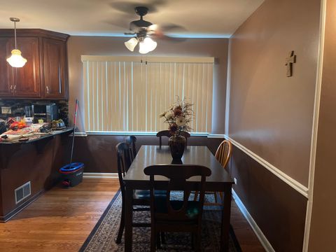 Tiny photo for 2205 Mayfair Avenue, Westchester, IL 60154 (MLS # 12402926)